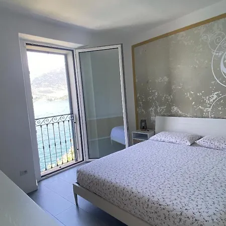 Holiday home Mirror *