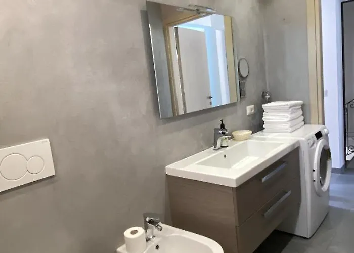 Mirror Lezzeno